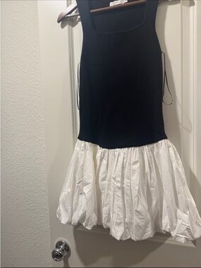 Lush Black and White Two-Tone Mini Bubble Skirt